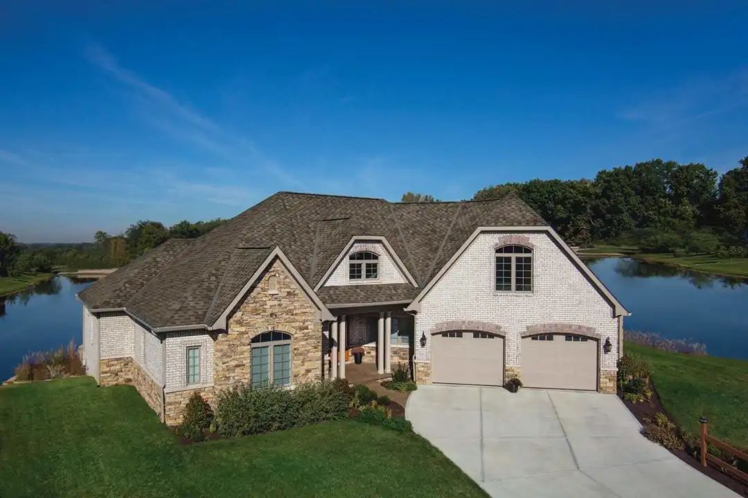 晶达沥青瓦.jpg 晶达沥青瓦.jpg